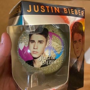 Justin Bieber 2013 Christmas Ornament
